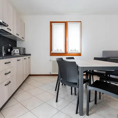 Apartament Diffuso Zoncolan Sùtrio